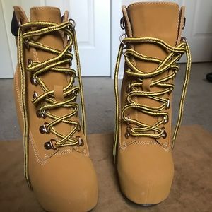 Wheat 5’in Boot Heels